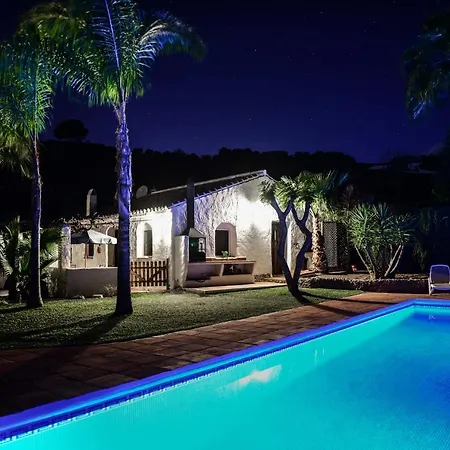 Cortijo La Perla De Holiday home *