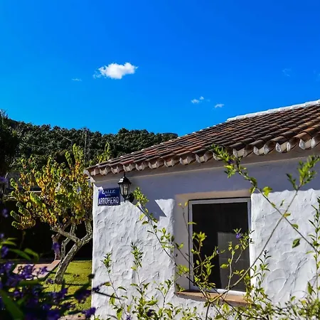 Cortijo La Perla De *